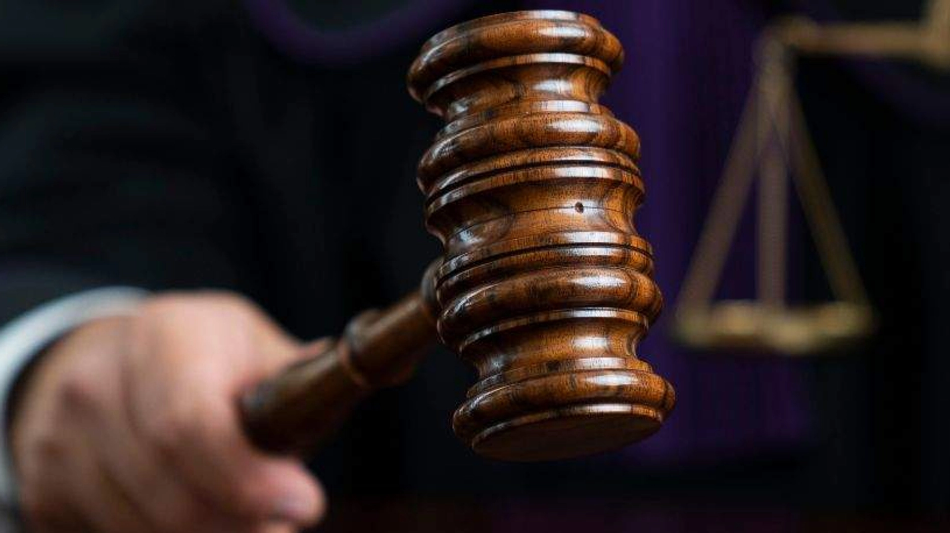 Вимагали мільйони за право вести бізнес: на Закарпатті засуджено учасників угруповання