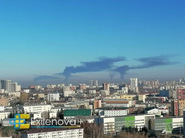 Дрони атакували Москву: поблизу аеропорту «Шереметьєво» спалахнула сильна пожежа (фото)