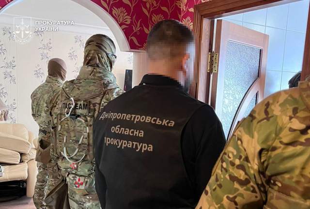 Мільйон на фейковій допомозі: на Дніпропетровщині шахраї ошукували переселенців
