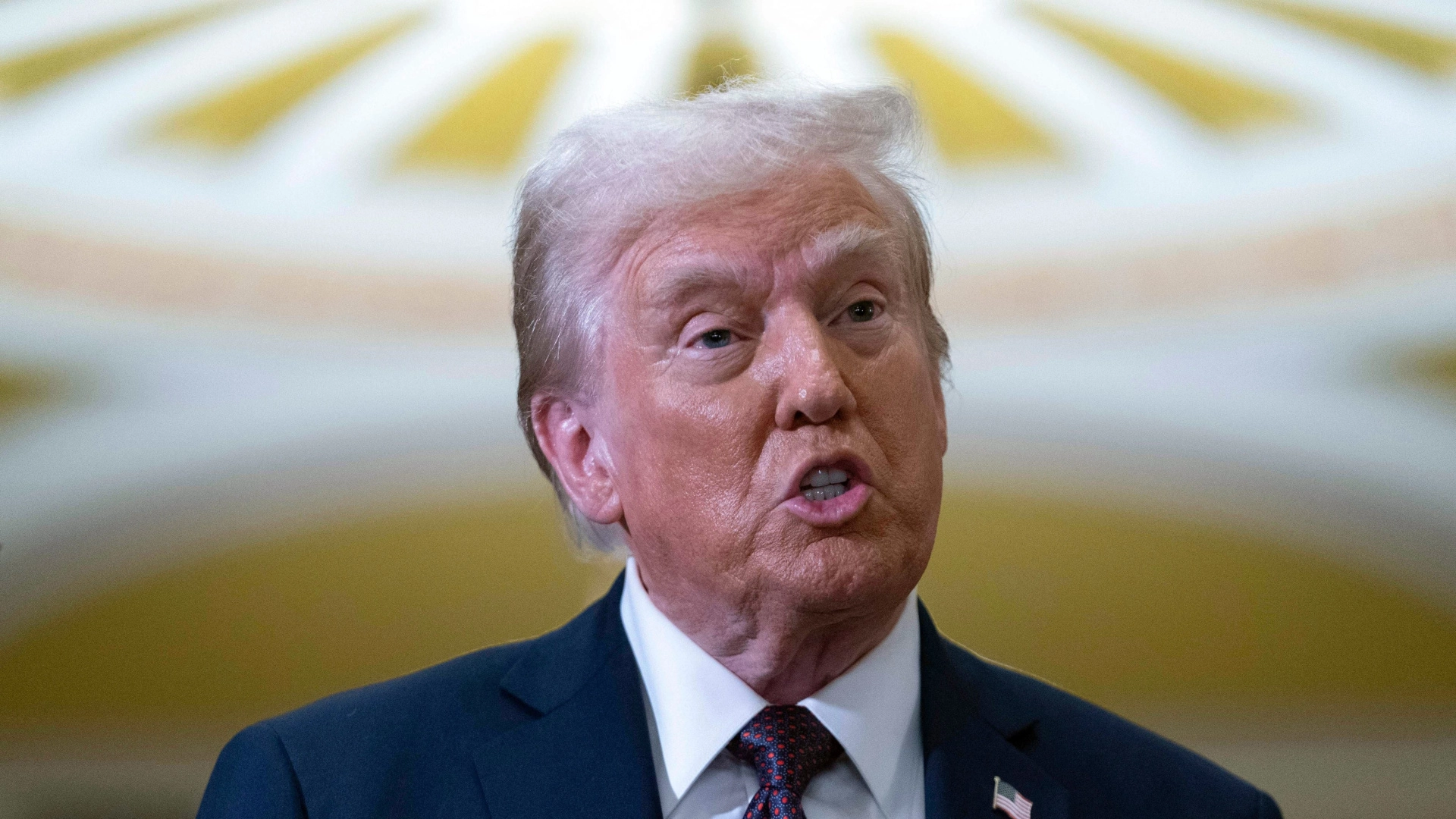 "Підписку на інсайди" Трампа за $100 000 могли купити дві інвестфірми та світове медіа