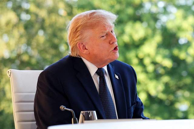 "Путін водить Трампа за ніс": сенатор-республіканець обурився словами Трампа про війну в Україні