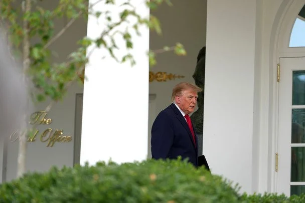 Хто наказав відключити Starlink для України: що відповів Трамп