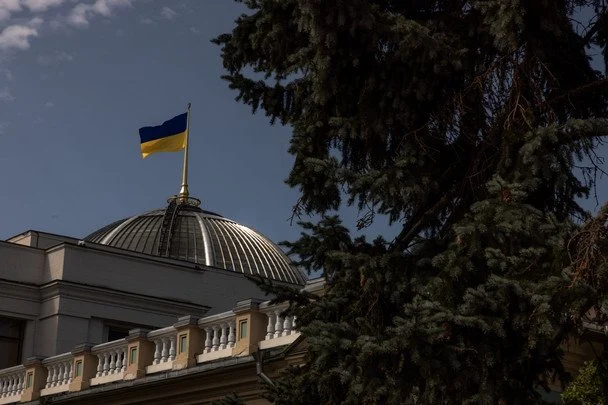 В Україні подовжили воєнний стан та мобілізацію ще на 90 днів