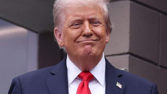 Трамп заявив, що США отримали мільйон барелів нафти безплатно