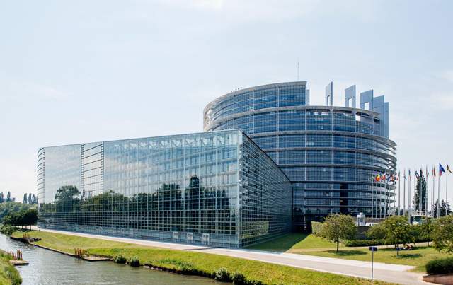 Європарламент закликає розглянути можливість військово-морської операції у Чорному морі