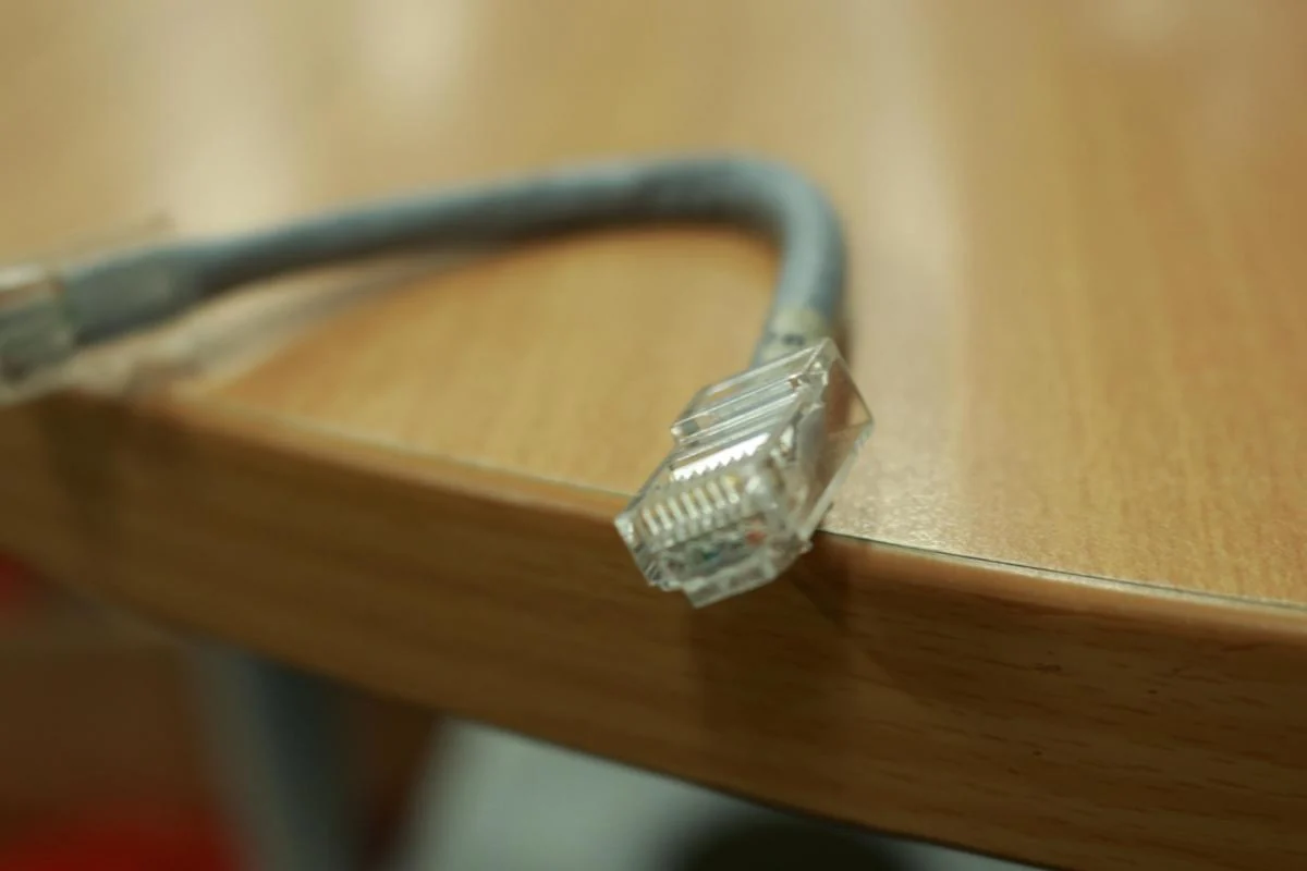 Чи правда, що зігнутий Ethernet-кабель знижує швидкість інтернету