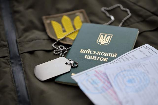 Уряд змінює правила бронювання: які норми набули чинності в Україні