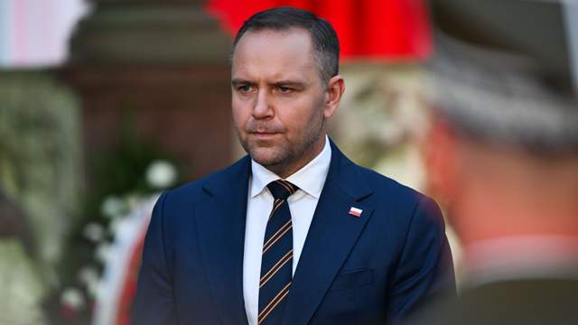 "Силове захоплення": президент Польщі скликає партії через кризу в трибуналі