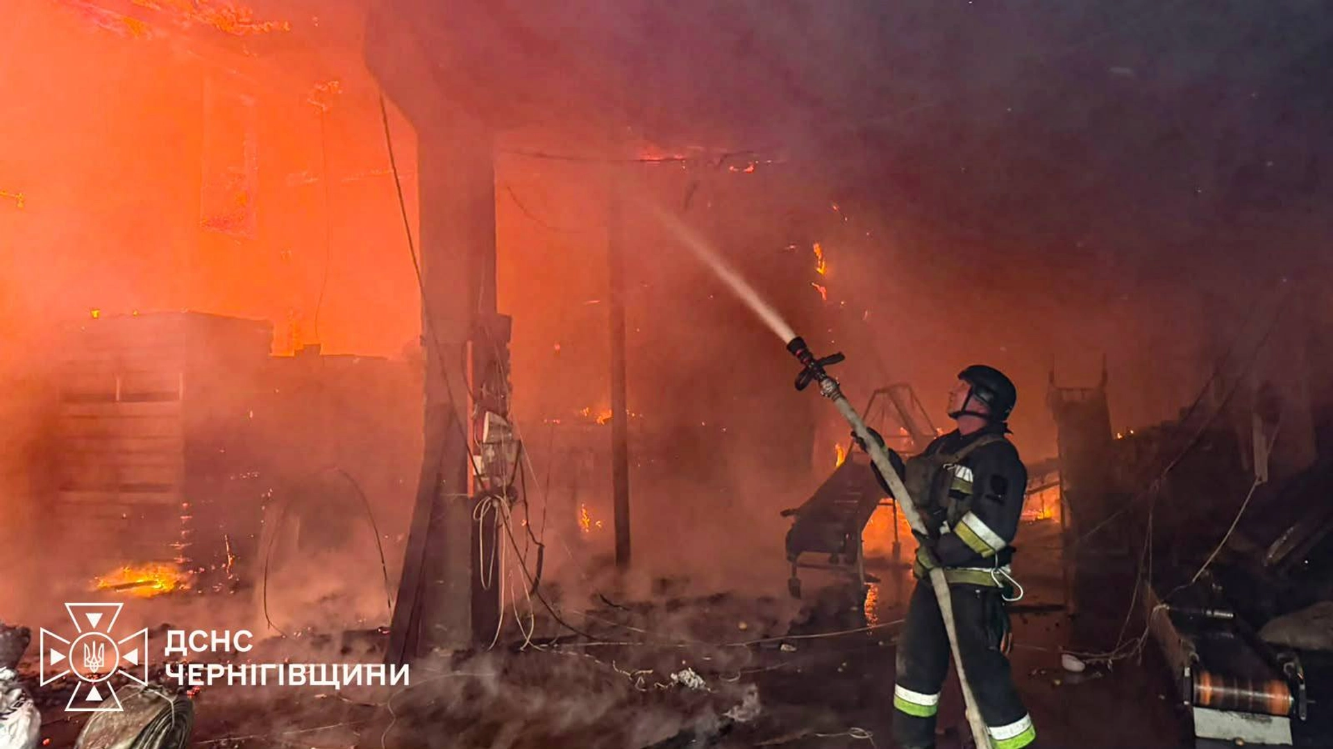 Росіяни поцілили у три агропідприємства на Чернігівщині