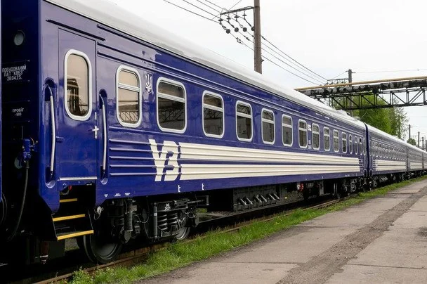 Росія атакує залізницю: пасажирів попередили про суттєві затримки поїздів