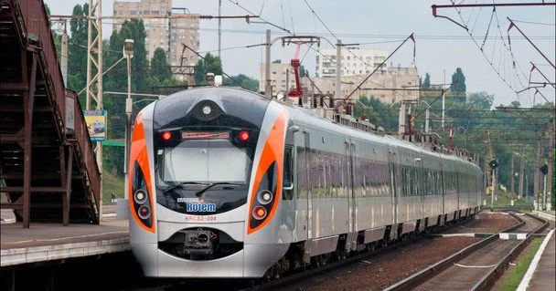 "Укрзалізниця" продовжила маршрут поїзда Київ — Трускавець через Дрогобич: деталі