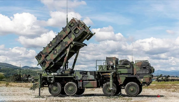 Гегсет затримує схвалення передачі Україні ракет Patriot, але не відмовляє - WP