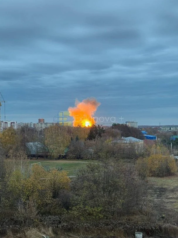 У Росії спалахнула пожежа на важливому для армії заводі: подробиці (фото, відео)